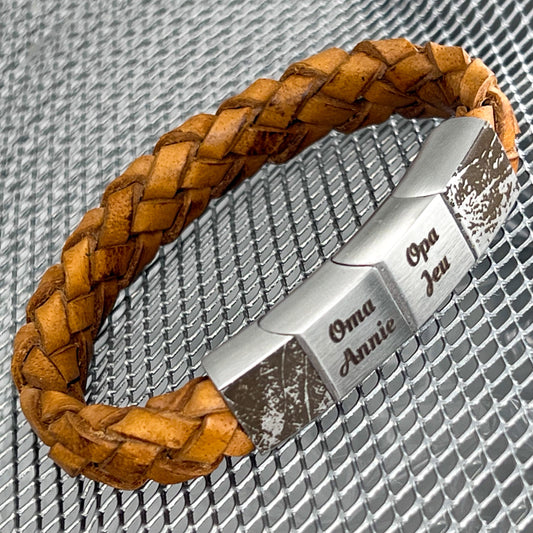 Double fingerprint on bracelet - Braided (light) brown leather