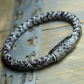 'White / Black' woven leather bracelet 8mm